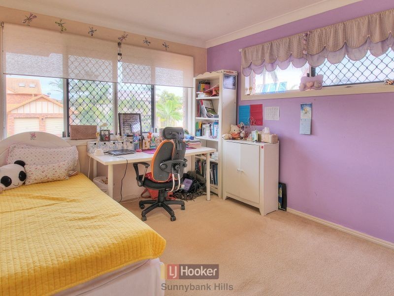 11 Liquidambar Place, Stretton QLD 4116