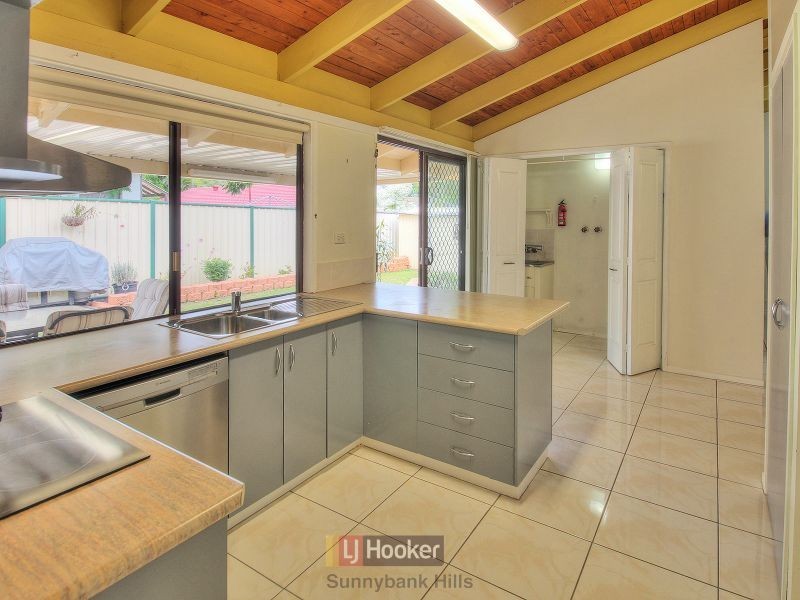 8 Coonawarra Street, Sunnybank Hills QLD 4109