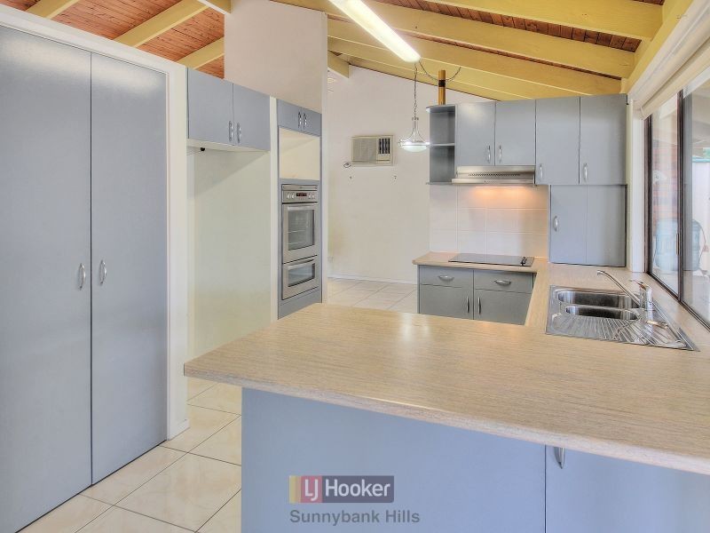 8 Coonawarra Street, Sunnybank Hills QLD 4109