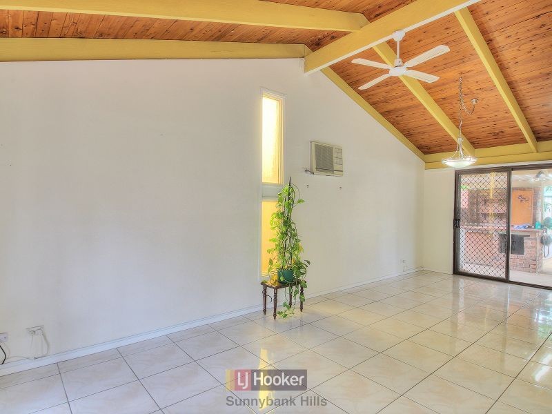 8 Coonawarra Street, Sunnybank Hills QLD 4109