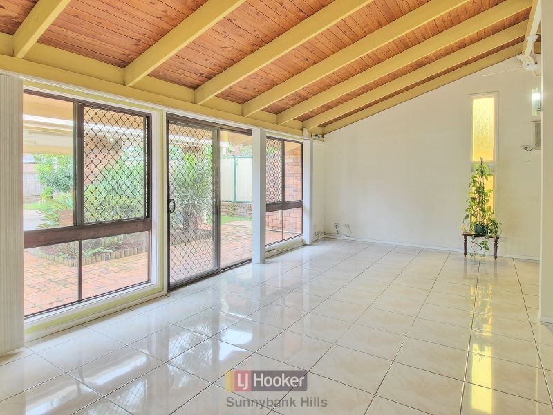 8 Coonawarra Street, Sunnybank Hills QLD 4109