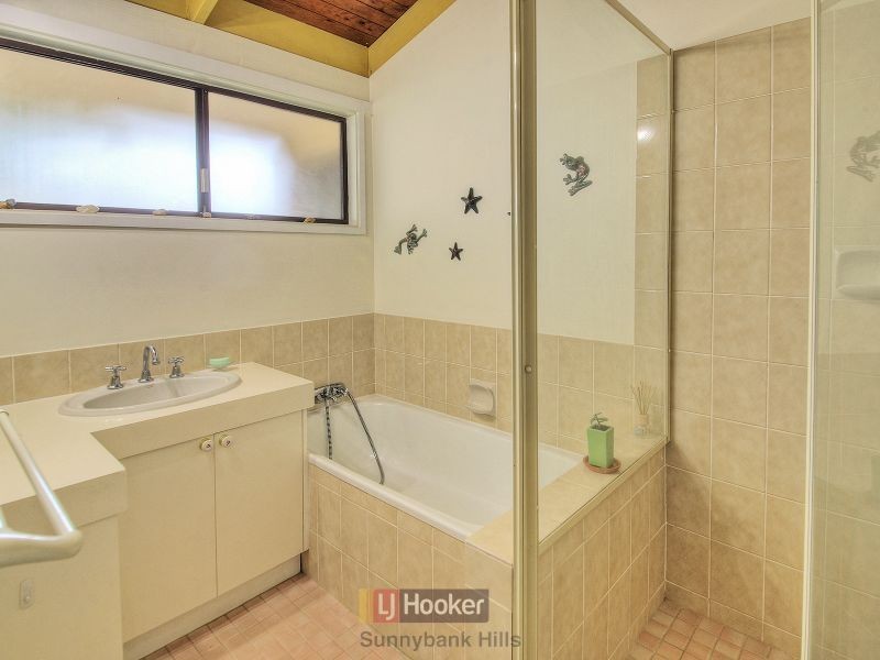 8 Coonawarra Street, Sunnybank Hills QLD 4109