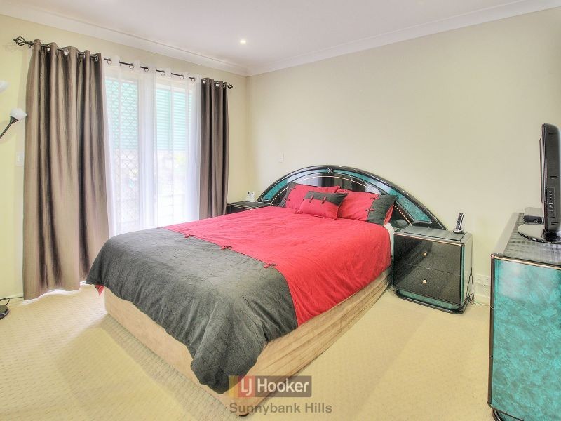 5 Grove Court, Eight Mile Plains QLD 4113