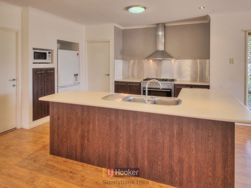 61 Mt Archer Road, Parkinson QLD 4115