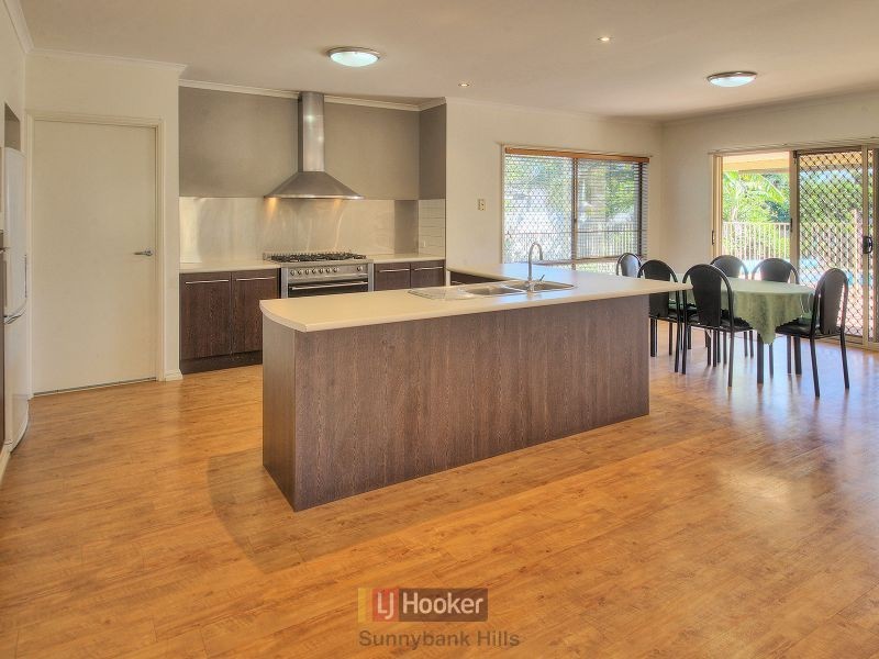 61 Mt Archer Road, Parkinson QLD 4115