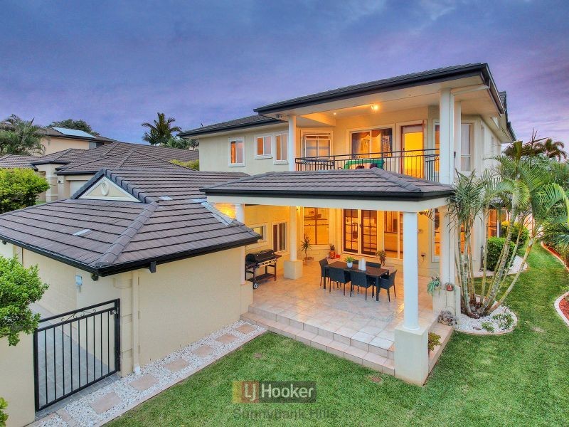 15 Regent Street, Eight Mile Plains QLD 4113