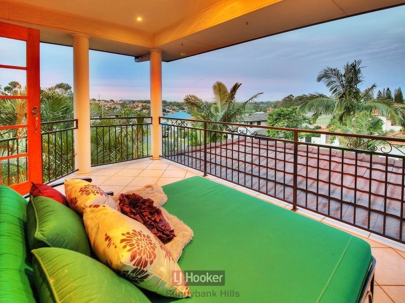 15 Regent Street, Eight Mile Plains QLD 4113