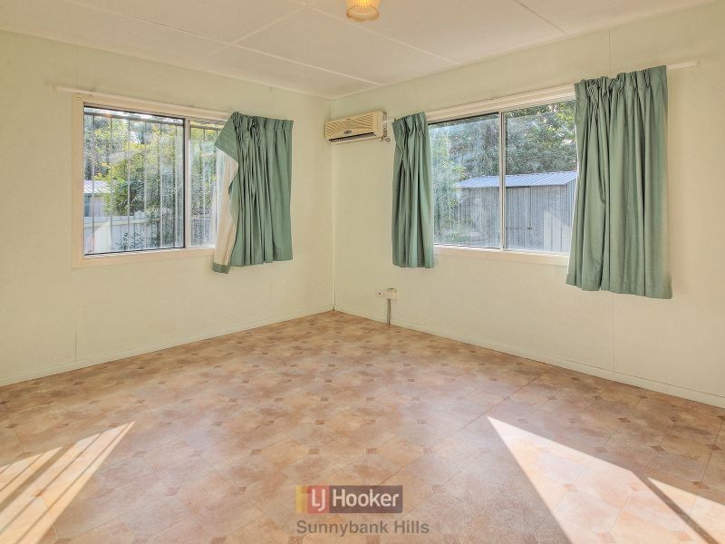 3 Ash Avenue, Woodridge QLD 4114