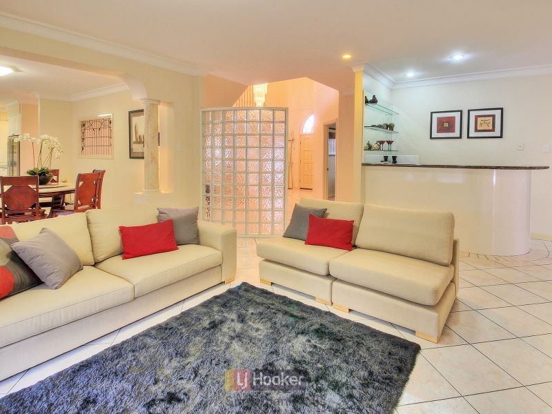 12 Grassland Place, Sunnybank Hills QLD 4109