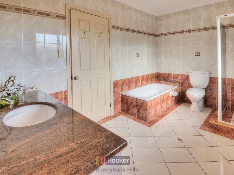 12 Grassland Place, Sunnybank Hills QLD 4109