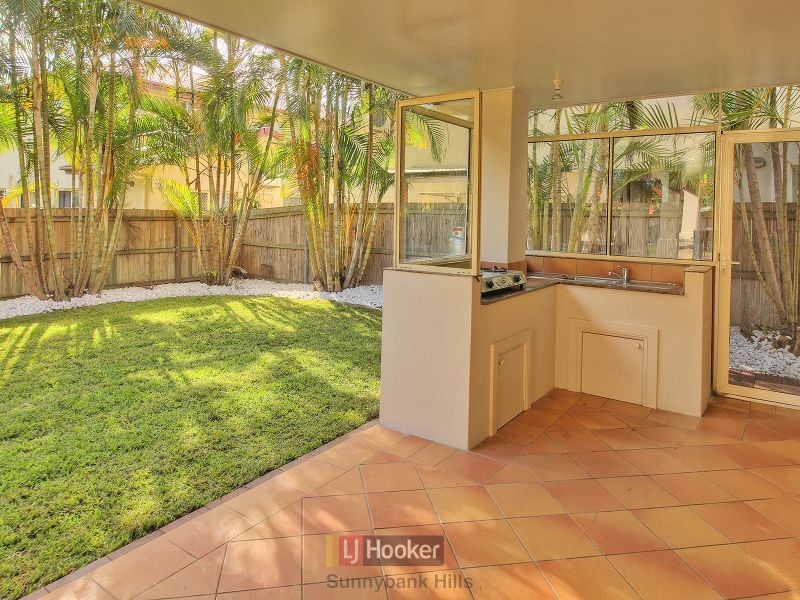 12 Grassland Place, Sunnybank Hills QLD 4109