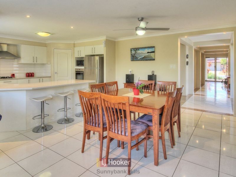 20 Morialta Place, Parkinson QLD 4115