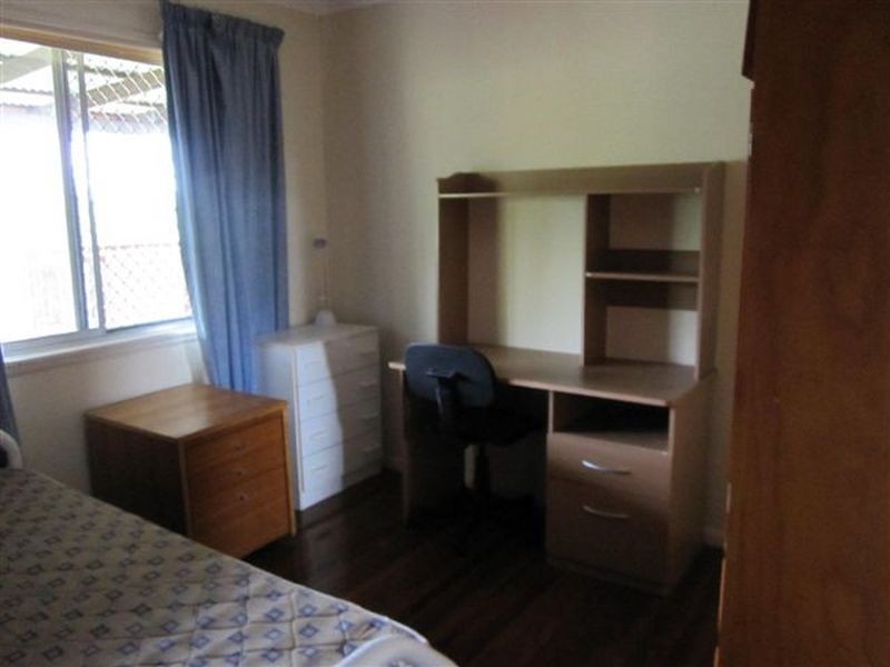 248 Mt Gravatt-Capalaba Road, Wishart QLD 4122