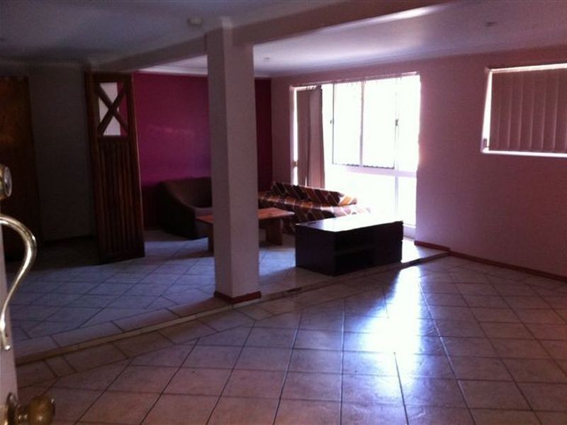 248 Mt Gravatt-Capalaba Road, Wishart QLD 4122