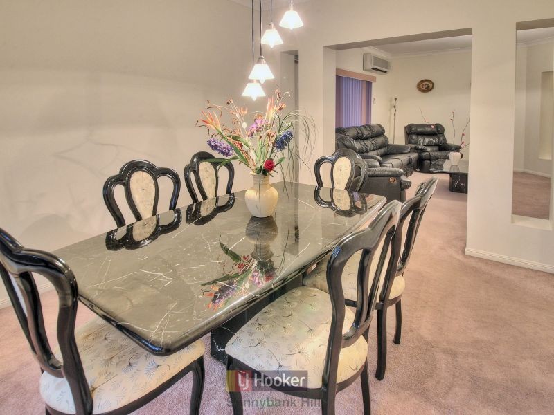 19 Coventry Place, Sunnybank Hills QLD 4109