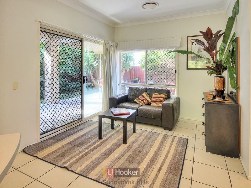 14 Yvonne Road, Eight Mile Plains QLD 4113