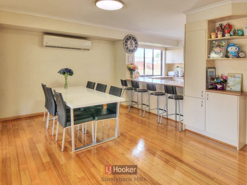 8 Monsour Street, Calamvale QLD 4116