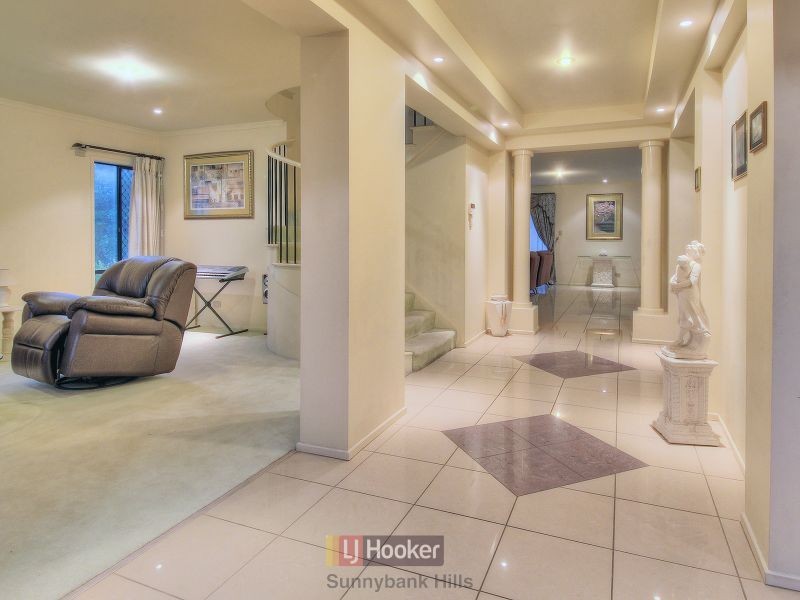 128 Bordeaux Street, Eight Mile Plains QLD 4113