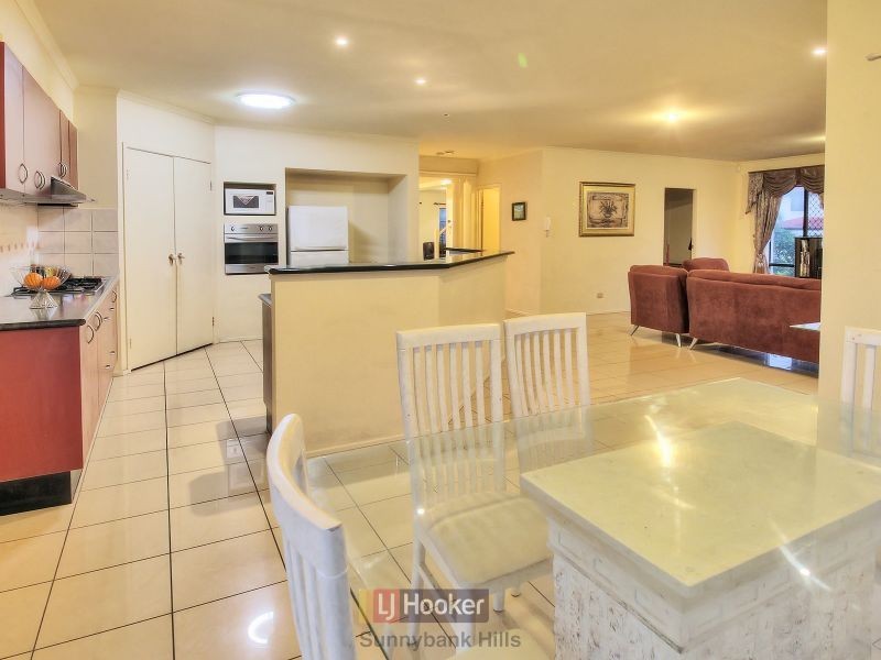 128 Bordeaux Street, Eight Mile Plains QLD 4113