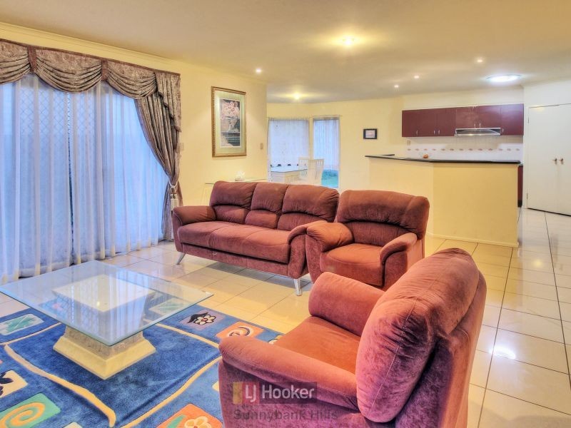 128 Bordeaux Street, Eight Mile Plains QLD 4113