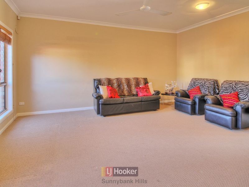 28 Vaucluse Place, Parkinson QLD 4115