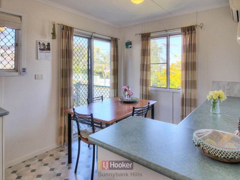 22 Henty Street, Woodridge QLD 4114