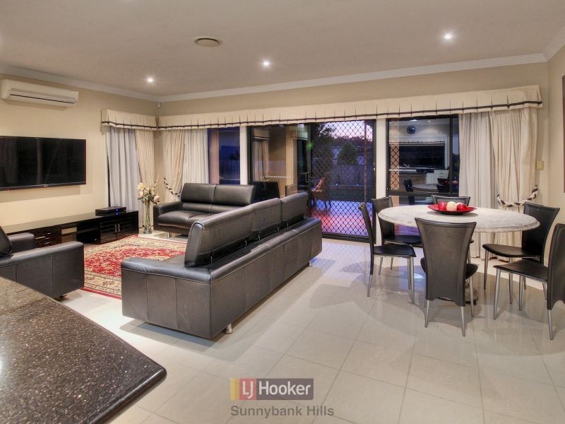 9 Westminster Place, Sunnybank Hills QLD 4109