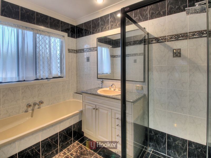 9 Westminster Place, Sunnybank Hills QLD 4109