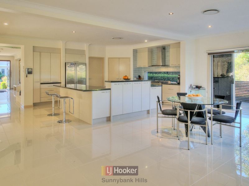 35 Rutherglen Crescent, Calamvale QLD 4116