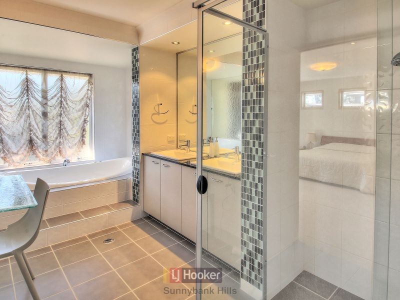 35 Rutherglen Crescent, Calamvale QLD 4116