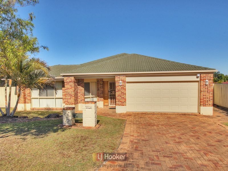 11 Strathaird Place, Parkinson QLD 4115