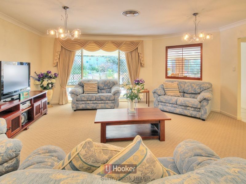 19 Samuel Street, Calamvale QLD 4116