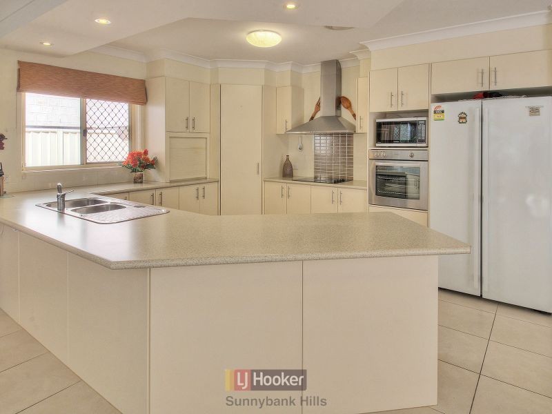 19 Samuel Street, Calamvale QLD 4116