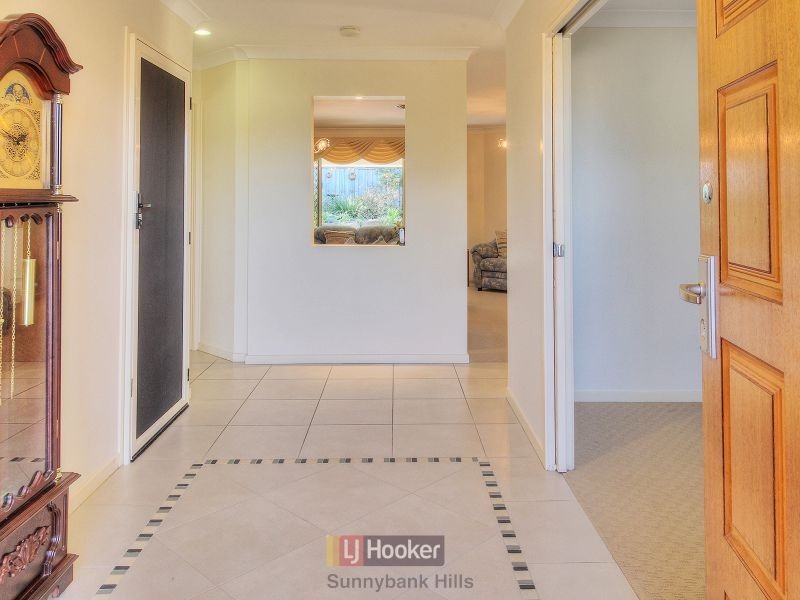 19 Samuel Street, Calamvale QLD 4116