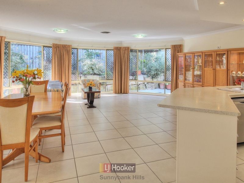 19 Samuel Street, Calamvale QLD 4116