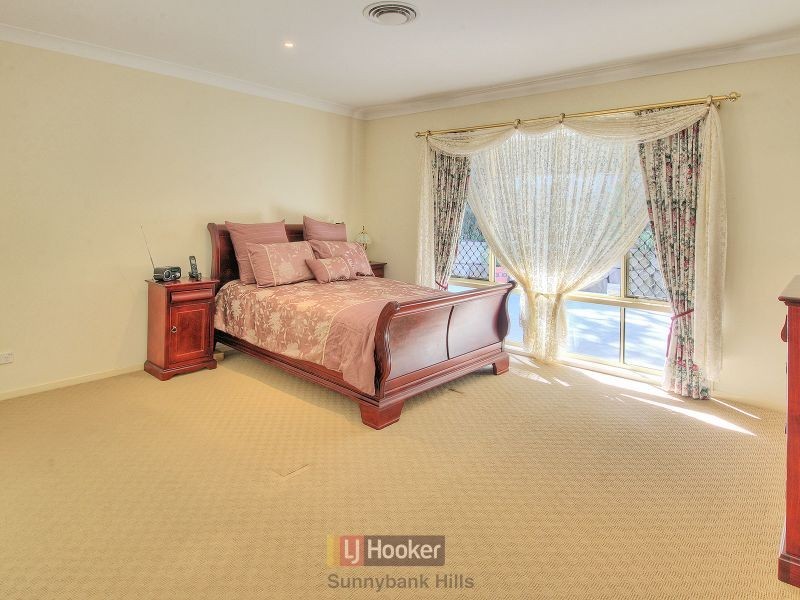 19 Samuel Street, Calamvale QLD 4116