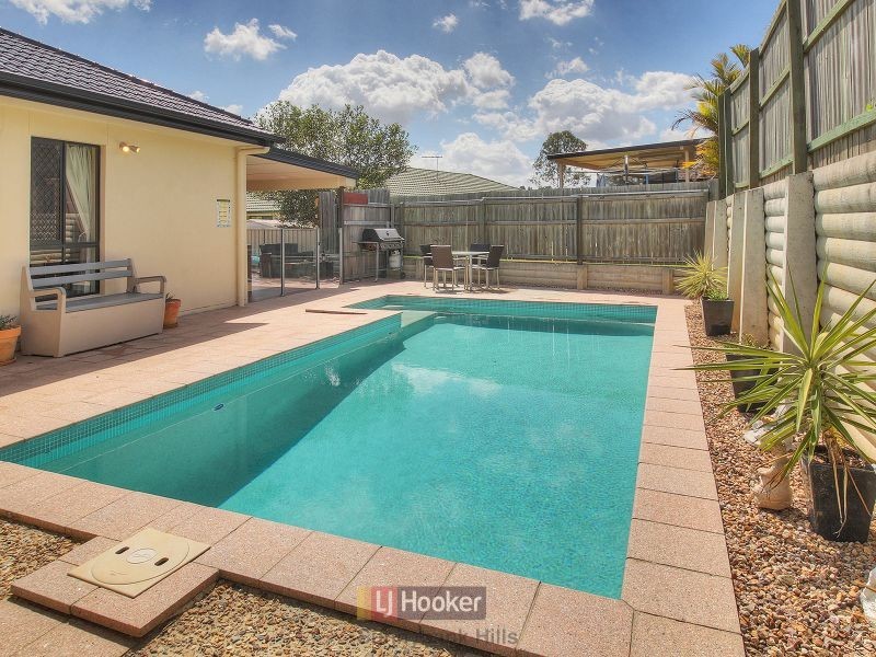 8 May Street, Parkinson QLD 4115