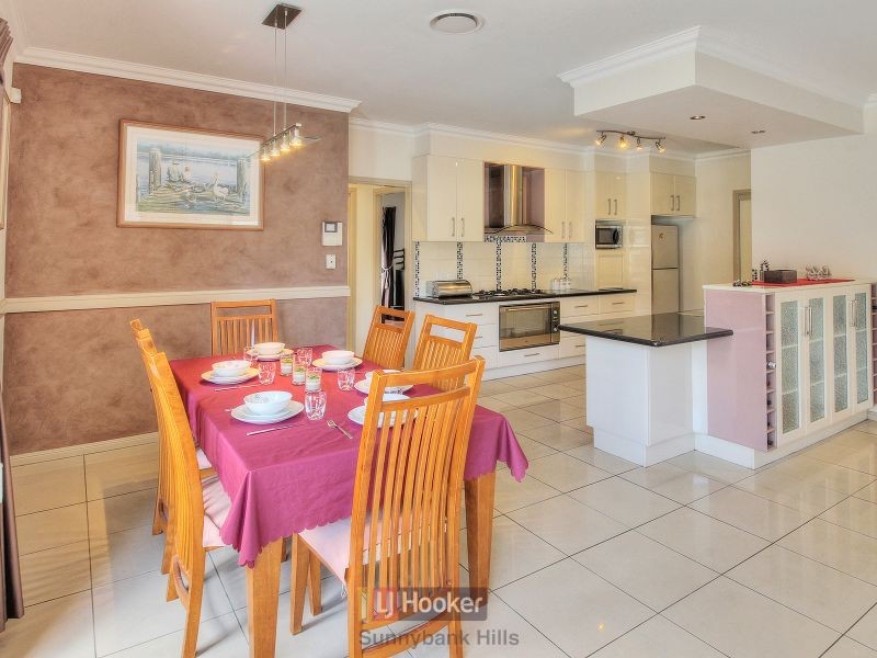 8 May Street, Parkinson QLD 4115