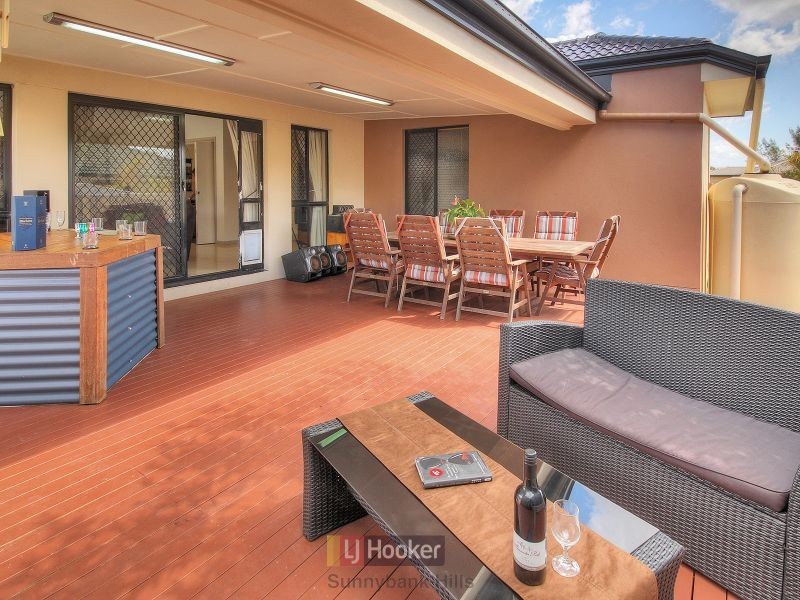 8 May Street, Parkinson QLD 4115