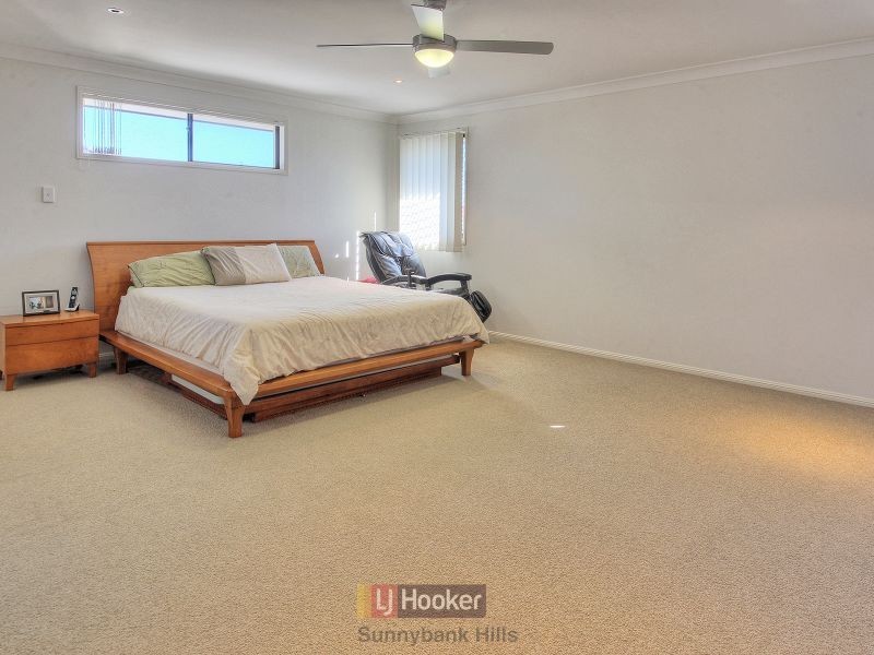 14 Azzure Street, Eight Mile Plains QLD 4113