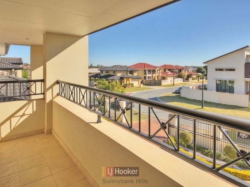 14 Azzure Street, Eight Mile Plains QLD 4113