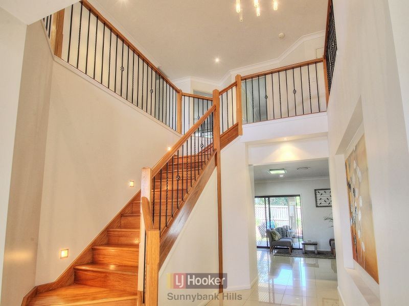 14 Azzure Street, Eight Mile Plains QLD 4113