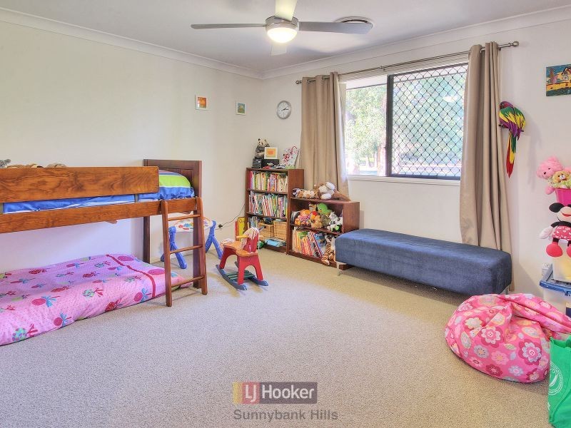 14 Azzure Street, Eight Mile Plains QLD 4113