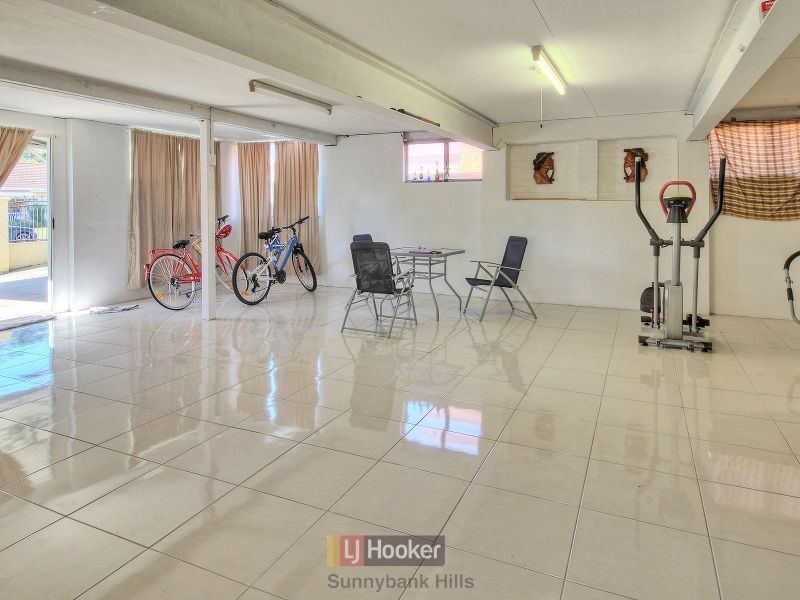 8 Peringa Street, Coopers Plains QLD 4108