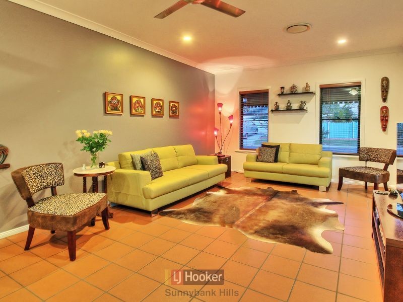 50 Billabong Place, Parkinson QLD 4115