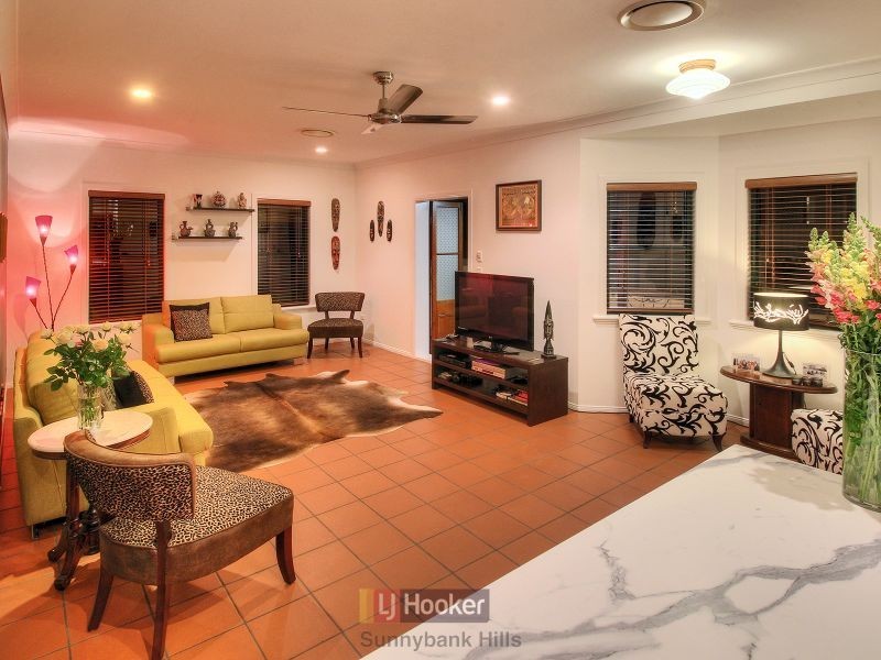 50 Billabong Place, Parkinson QLD 4115