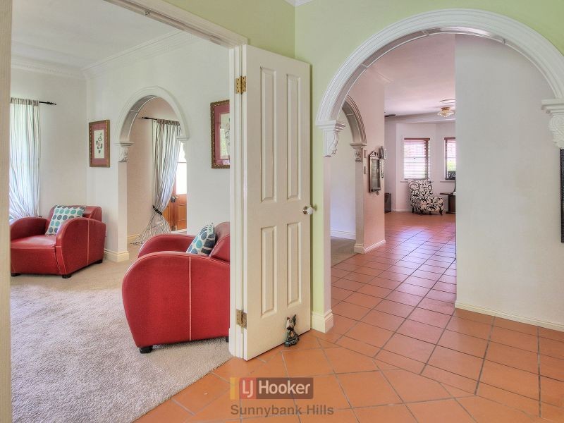 50 Billabong Place, Parkinson QLD 4115