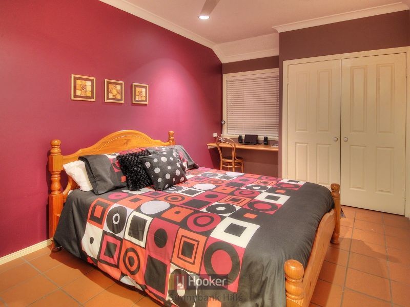 50 Billabong Place, Parkinson QLD 4115