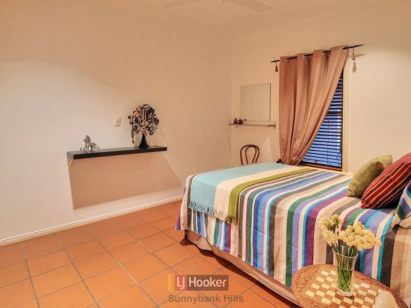 50 Billabong Place, Parkinson QLD 4115