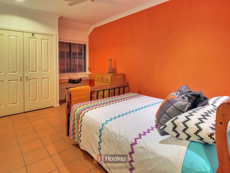 50 Billabong Place, Parkinson QLD 4115